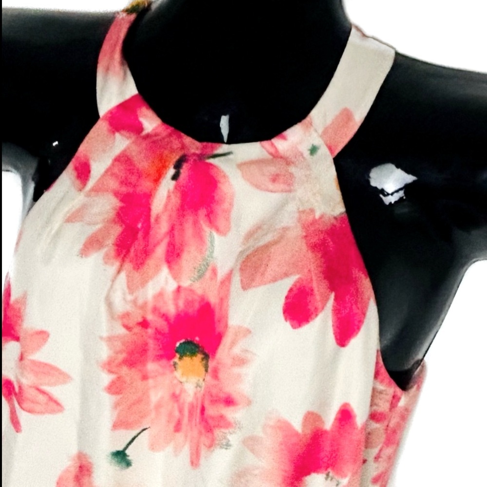 Pink and White Floral Dress - Picture 9 of 9